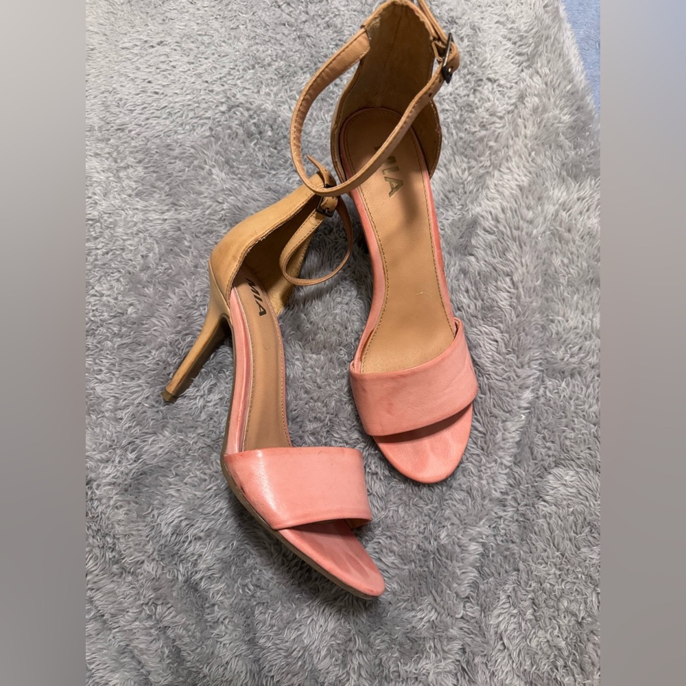 MIA Elegant Pink Peach and Tan Heels Ankle pumps